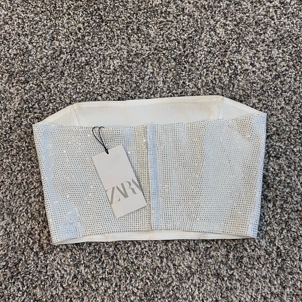 Selling a Zara rhinestone crop top! - Picture 2 of 3